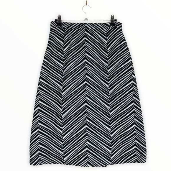 Escada Rendal Black & White Chevron Knit Midi Skirt - Picture 7 of 16